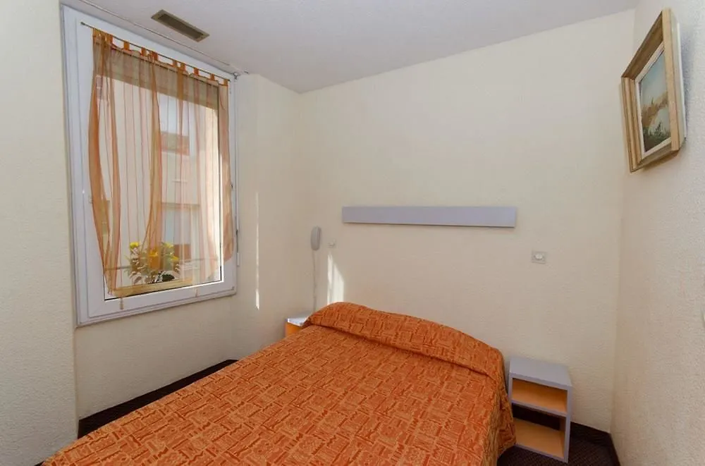 Appia Hotel Cannes