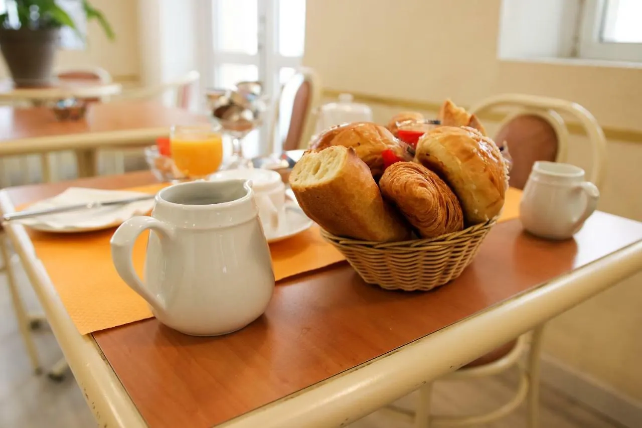 Appia Hotel Cannes