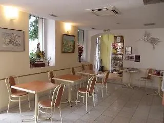 Appia Hotel Cannes 2*,  France